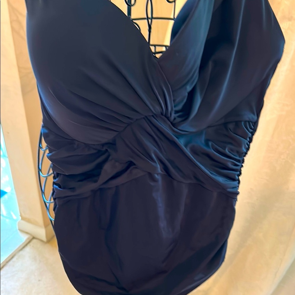 Victoria’s Secret. Black Swimsuit